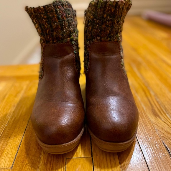 Muk Luks | Shoes | Muk Luk Wedge Boots 